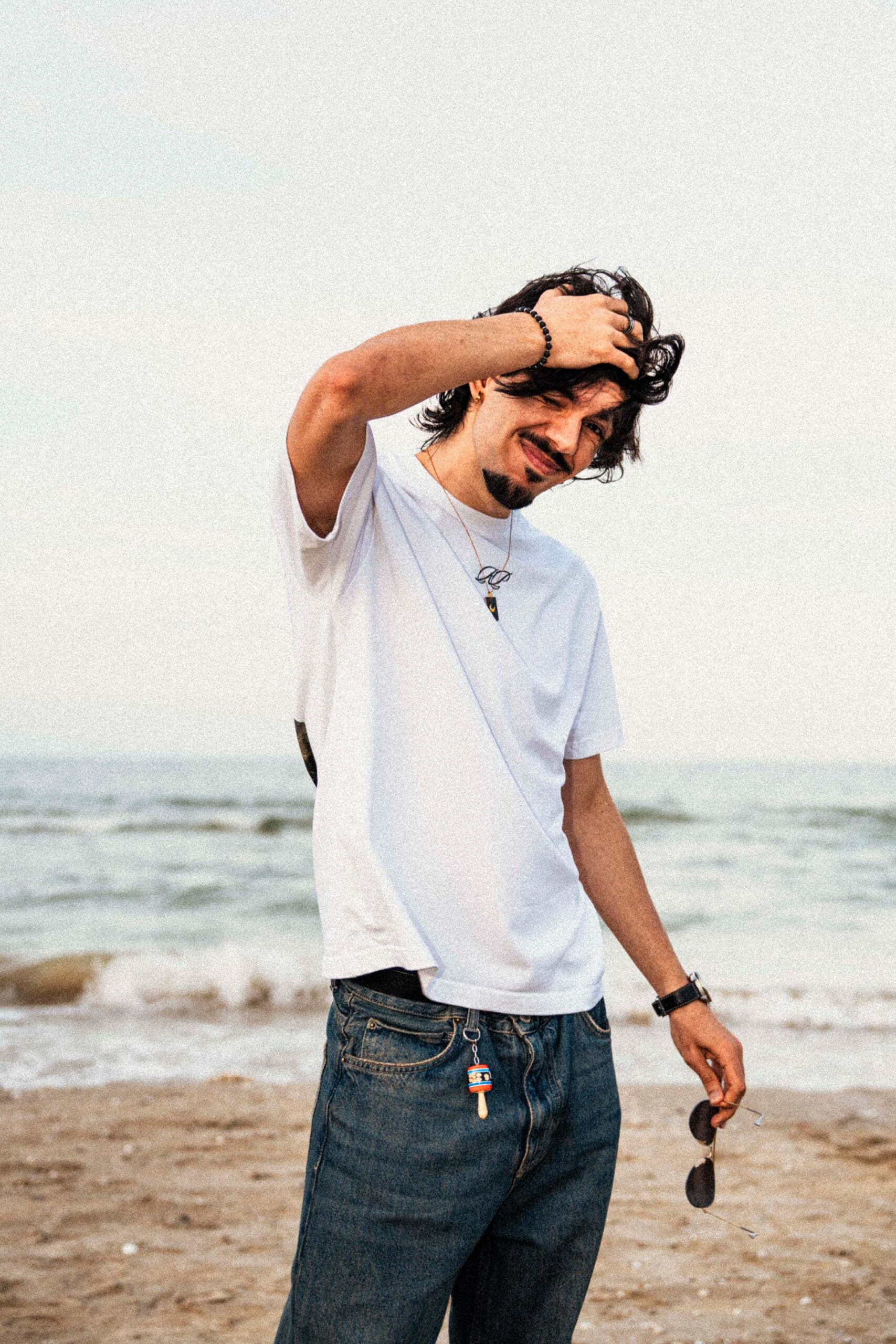 RP Shirt vorne mit Meer und Brille